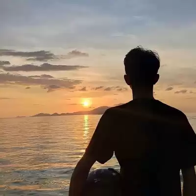 袁思思